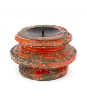 Wooden candle stand red